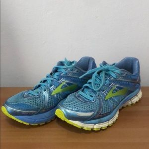 Brooks Cushion Running Sneakers
